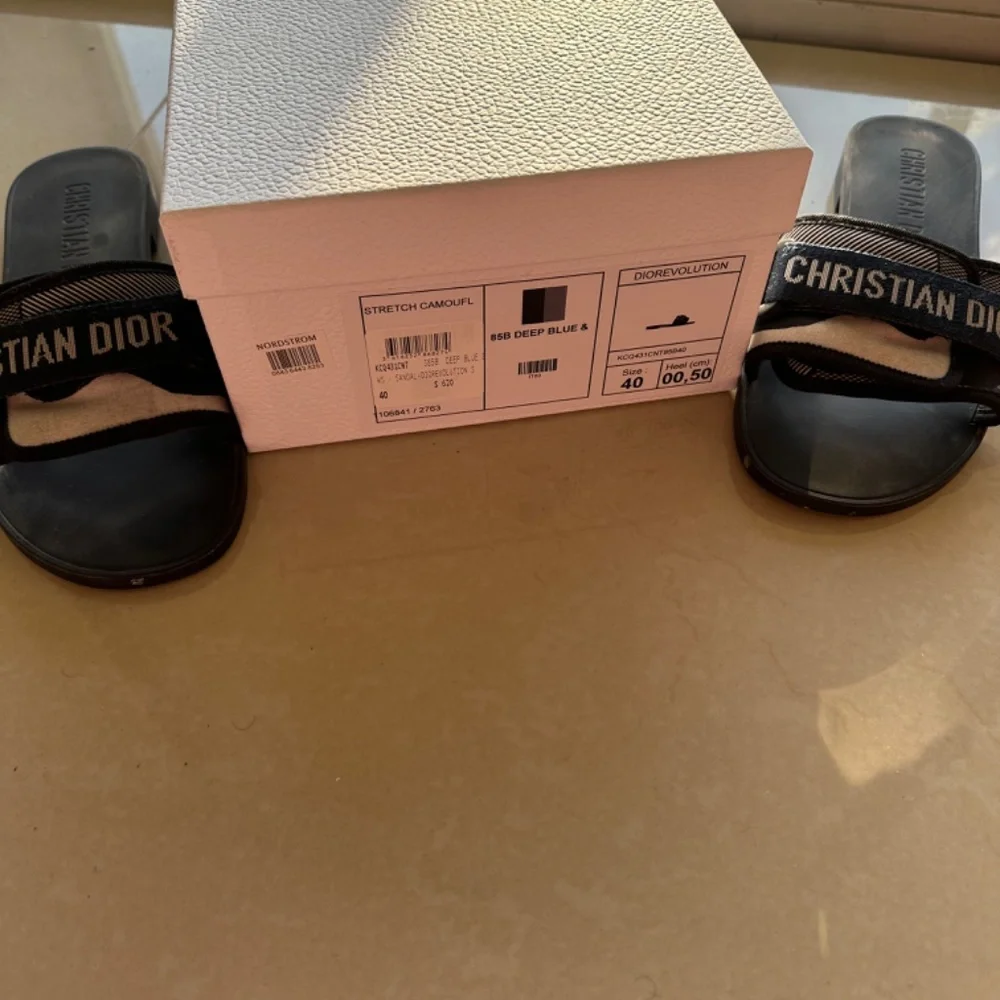 Dior revolution slide size 40 - Picture 5 of 7